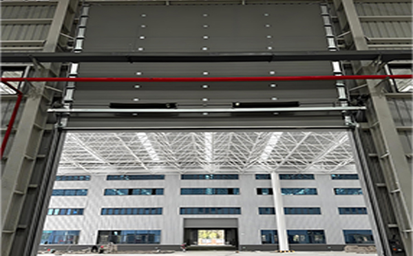 城西工业提升门