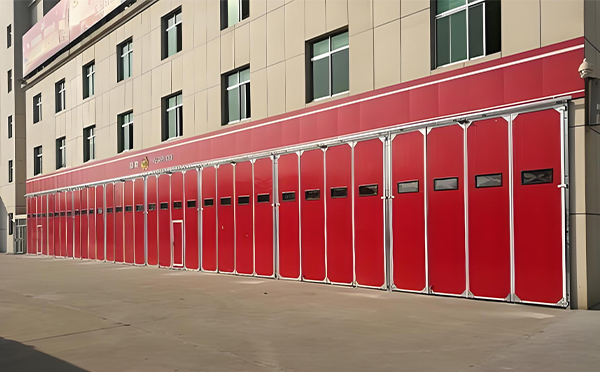 城西工业折叠门