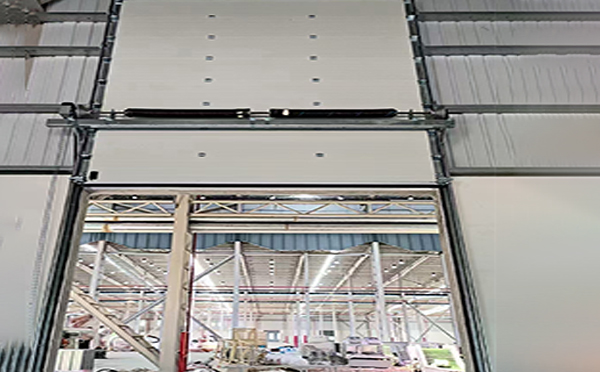 城西工业提升门