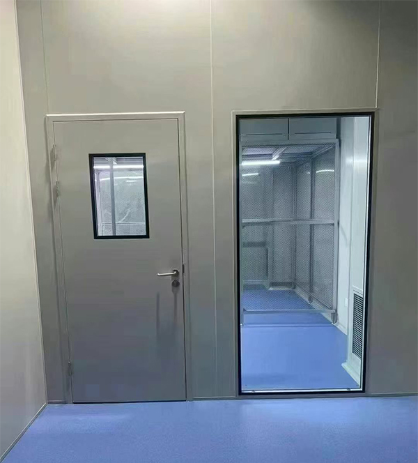 学校教学楼完成城西防火门标准化安装